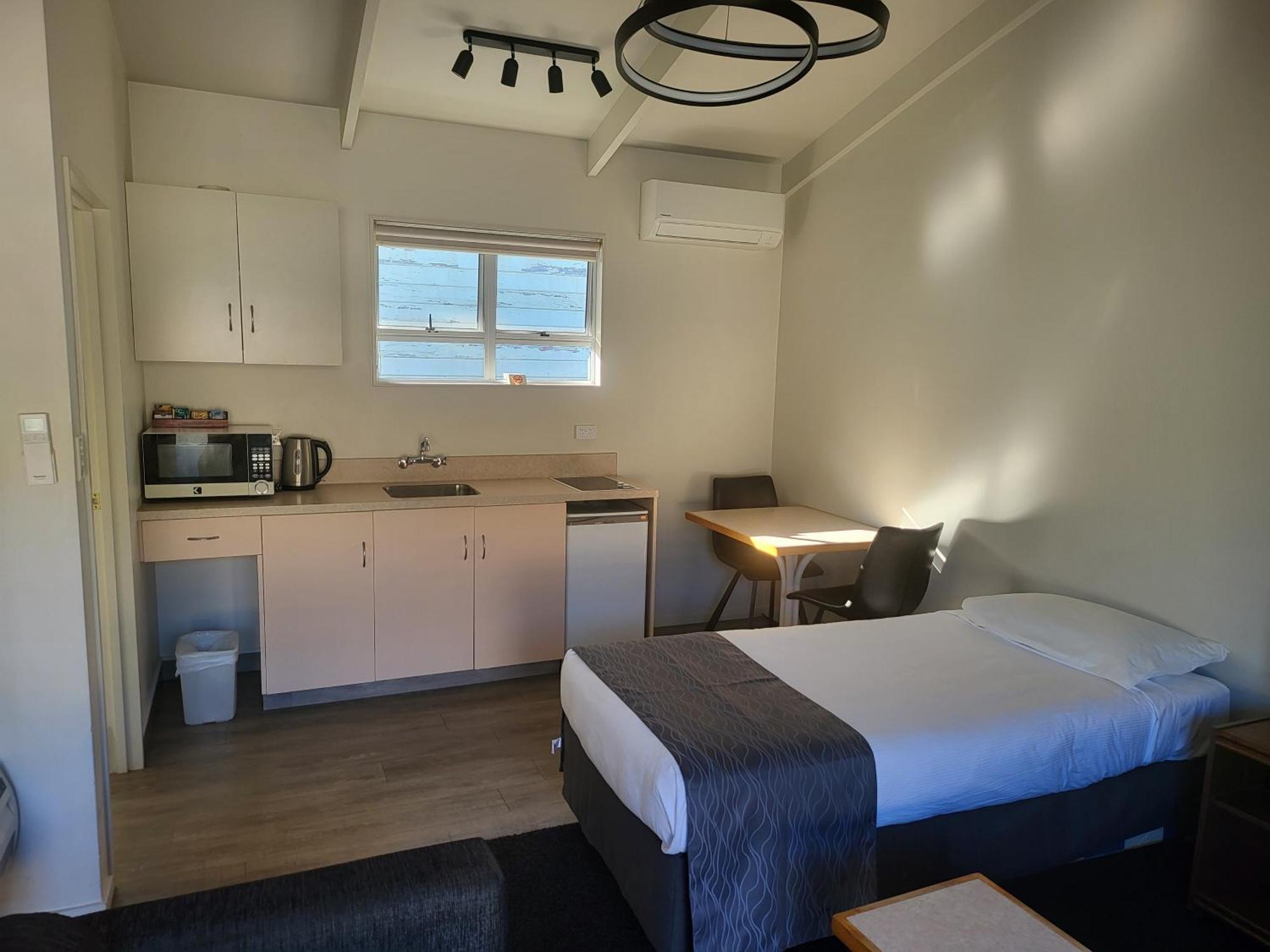 Ferrylink Motel พิคตัน ภายนอก รูปภาพ