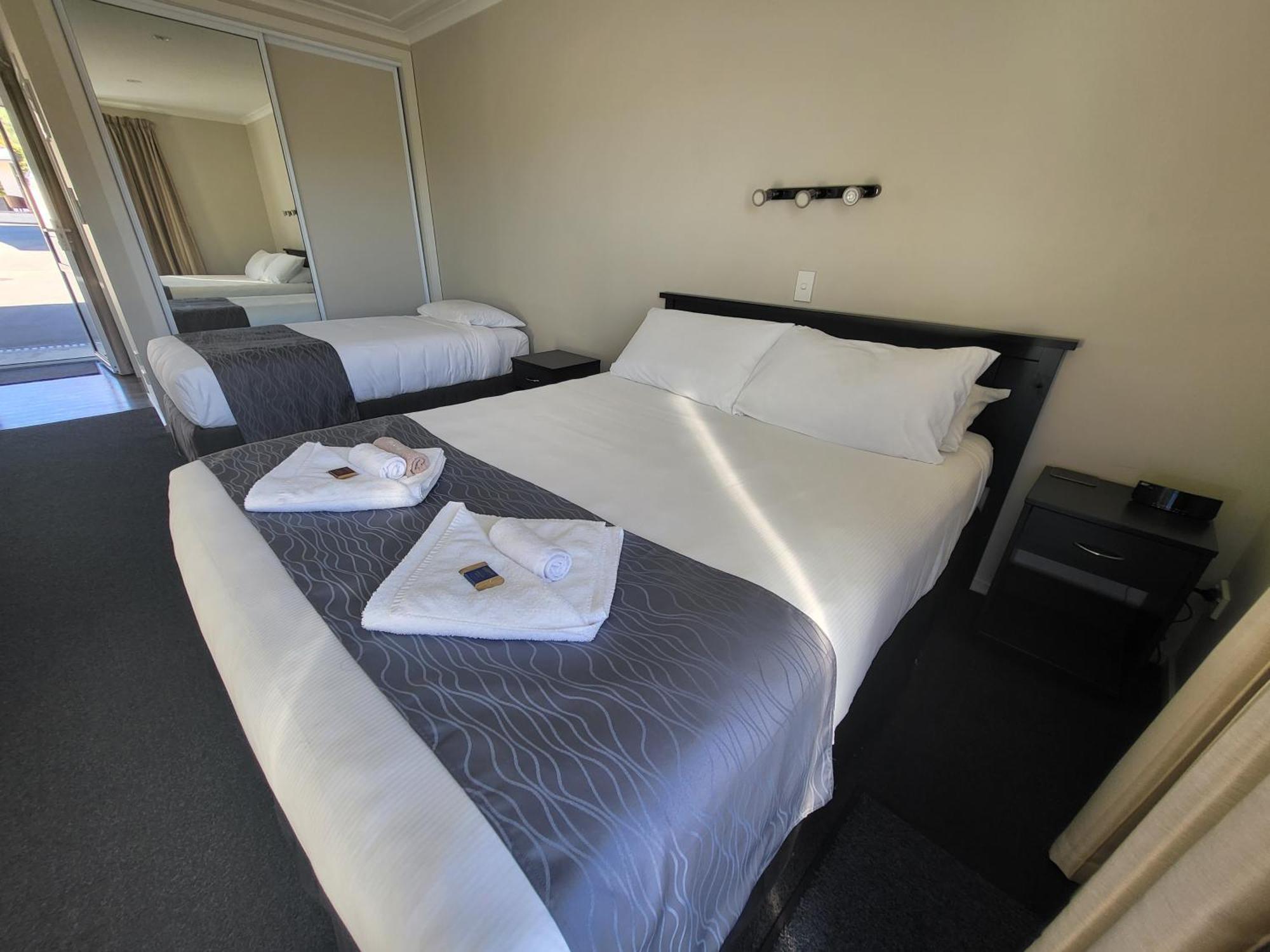 Ferrylink Motel พิคตัน ภายนอก รูปภาพ