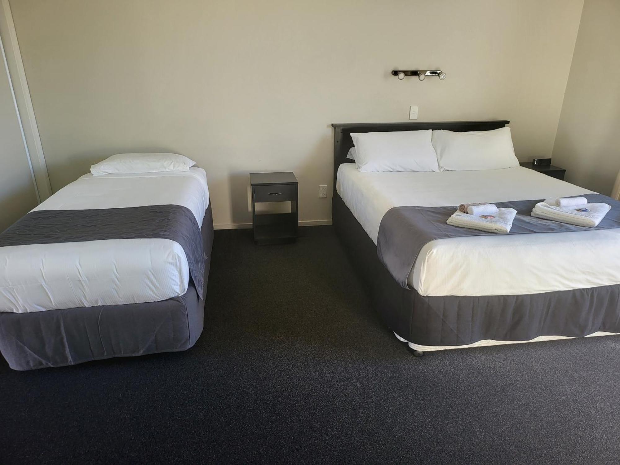 Ferrylink Motel พิคตัน ภายนอก รูปภาพ